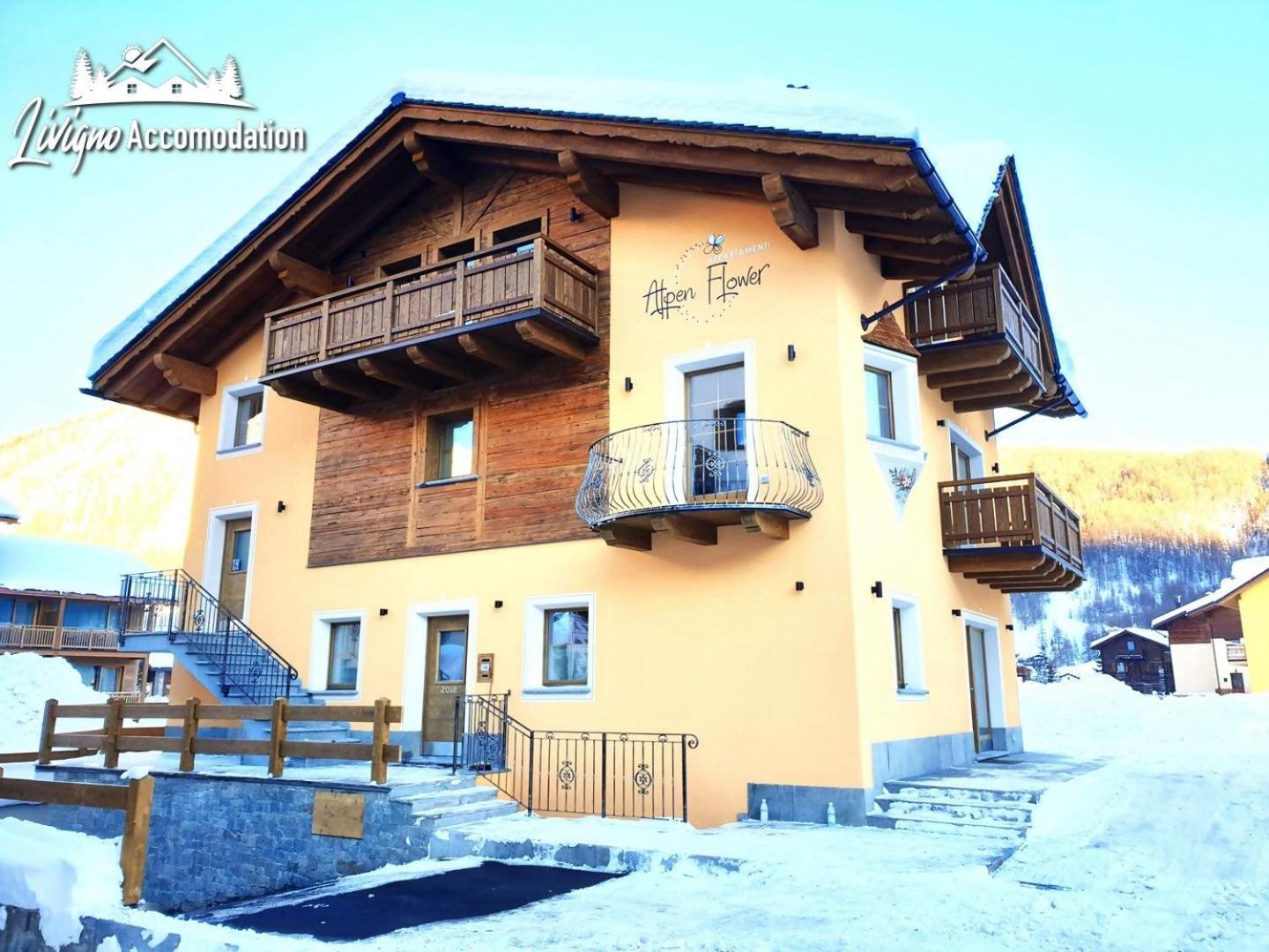 Alpen Flower By Livigno Accomodation Exteriör bild